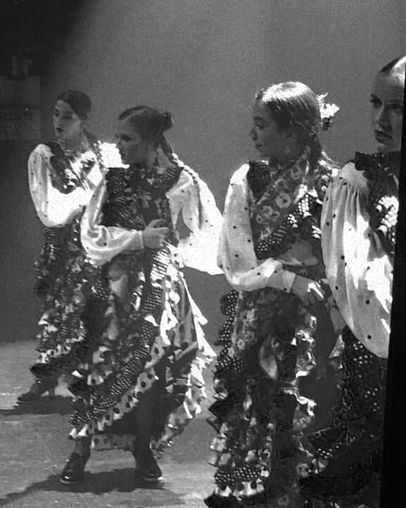 Las Turronerasのインスタグラム：「@las_turroneras  #tangos #flamencoporelmundo🌎 #bailaora」