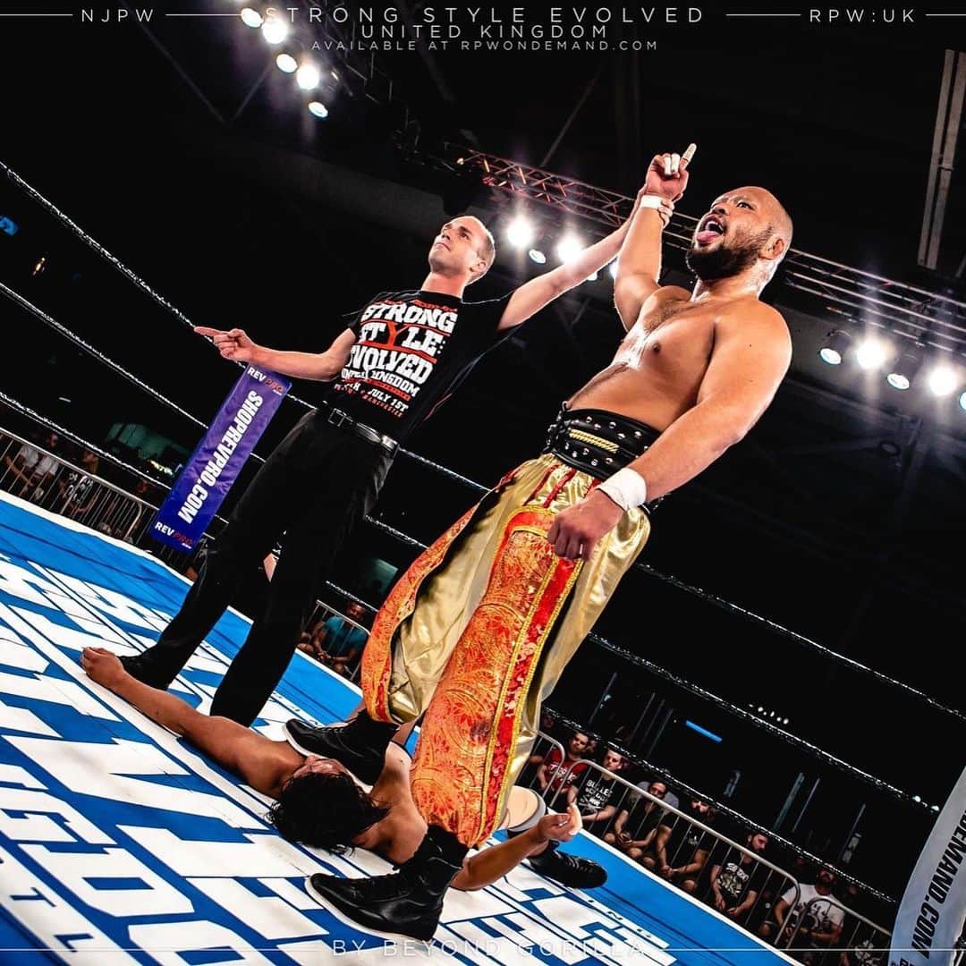 のインスタグラム：「Which costume do you like?  #GOK  #GreatOKharn  #wrestler  #prowrestling  #RevolutionProWrestling  #RevProUK  #NewJapanProWrestling  #njpw  #オーカーン  #プロレス  #プロレスラー  #新日本プロレス  @beyondgorilla」