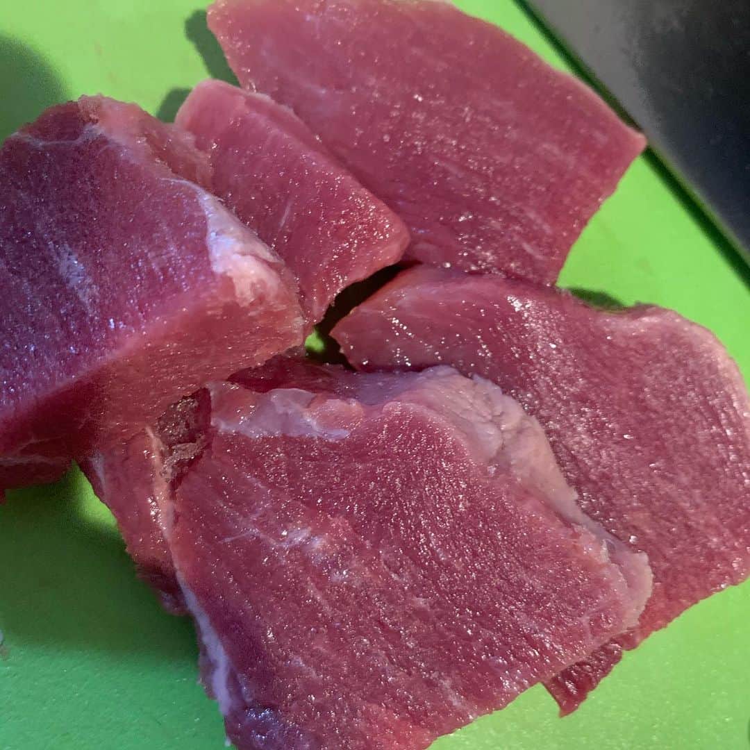 田中翔さんのインスタグラム写真 - (田中翔Instagram)「イノシシの肉をいただいた。 こういうジビエを食べたら強くなれる気がする。 最高。」11月16日 9時22分 - sho_tanaka_sho
