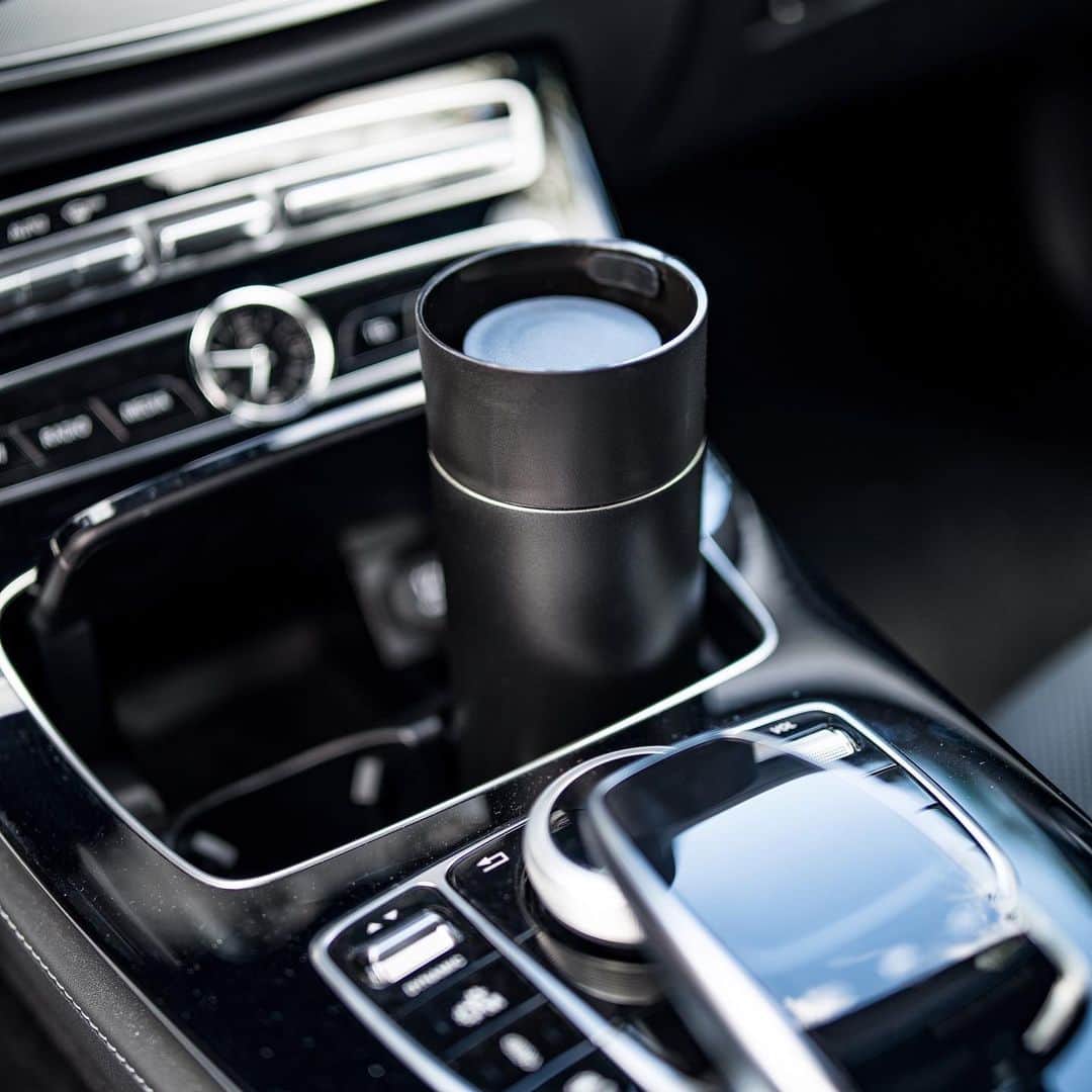 メルセデス・ベンツさんのインスタグラム写真 - (メルセデス・ベンツInstagram)「There's nothing like exploring the area by car. For the break  between stops  the @mercedesamg to go Cup is the perfect choice. Enjoy your coffee or tea! Get yours now. 🥤 #MercedesAMG #EClass #MBsocialsales 📸 @rauhutphotography for #MBsocialcar」11月16日 4時51分 - mercedesbenz