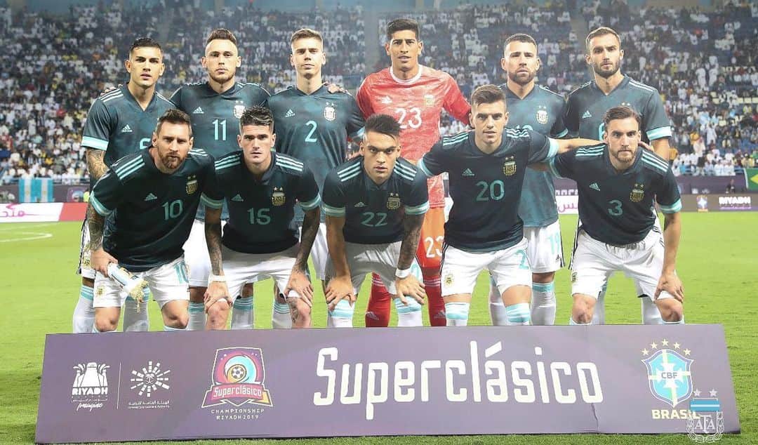 レアンドロ・ダニエル・パレデスのインスタグラム：「👏🏽👏🏽👏🏽🇦🇷💙 @afaseleccion」