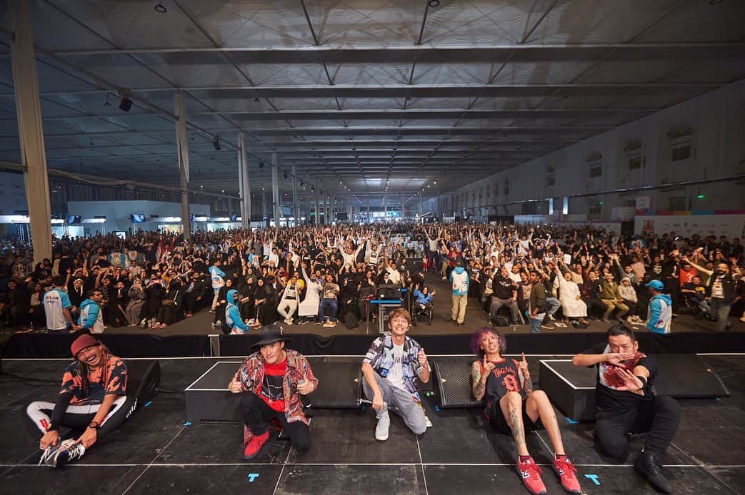 KOHSHIさんのインスタグラム写真 - (KOHSHIInstagram)「This was our first time in Saudi Arabia. The show will find a place in history for us！ This was very very nice to meet you guys !  Photo by Tsukasa Miyoshi  #flow #kohshi #saudianimeexpo #riyadhseason」11月16日 7時43分 - kohshi_flow