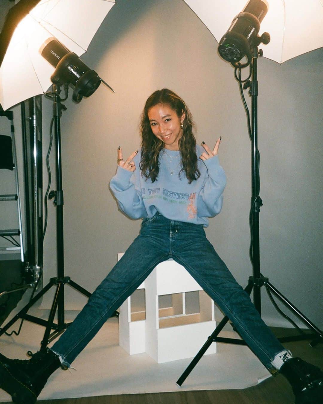 UlalaGirlのインスタグラム：「Osakaaaaaaaaaa🐙 I’m coming to y’all✨🕺 . 大阪でのポップアップ情報！チェックしてねん🧚🏼‍♀️ @tossynyc_slon」