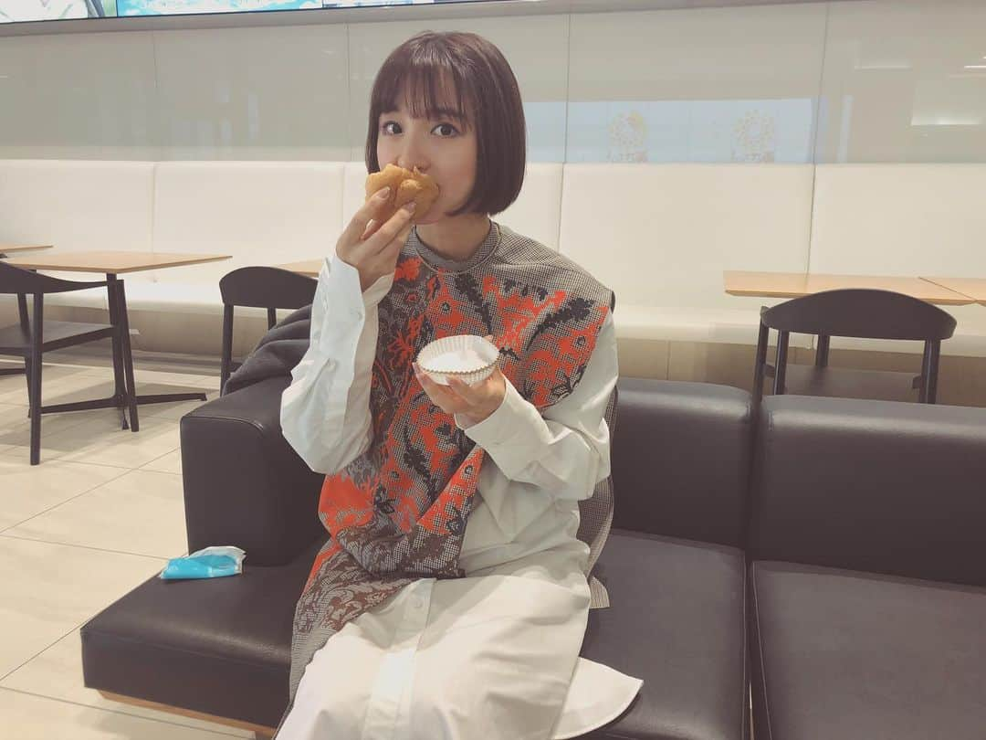 篠田麻里子さんのインスタグラム写真 - (篠田麻里子Instagram)「「TBSラジオパラスポーツキャンペーン2019」 朝から御来場の皆さま長丁場ありがとうございました😊沢山の体験会もあり楽しめたイベントになっていたら嬉しいです😆合間に差し入れでいただいたシュークリーム🥰美味しすぎた☺️ 1日ありがとうございました💗気をつけて帰ってください😄 衣装 @ports1961 @maisondixsept @pierrehardy ・コート @lecielbleu_official」11月16日 18時05分 - shinodamariko3