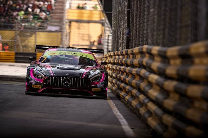 Mercedes AMGさんのインスタグラム写真 - (Mercedes AMGInstagram)「Victory for @team_rmarciello and Mercedes-AMG Team @gruppem_racing in the Qualifying Race of the @fia.official GT World Cup!🏆👏 Impressions from an action-packed race at the legendary Guia Circuit. The Main Race gets underway on Sunday at 12:25 hrs local time. Stay tuned!  #MercedesAMGMotorsport #AMGGT3 #MacauGP #MercedesAMG #AMG #FIA #GTWorldCup #FIAGTWorldCup #Macao #DrivingPerformance #AMGMeetsArt」11月16日 18時08分 - mercedesamg