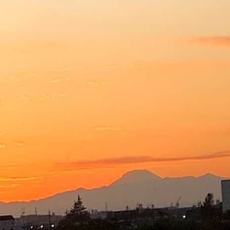 のインスタグラム：「驚くほど美しいです Amazingly beautiful . . . . . . . . #caiya #川﨑介揶 #mtfuji #lovejapan #japan #beautiful #beauty #happiness #dreams #amazing #views #amazingviews #sunset #sunsetlover #photooftheday #glorious #grateful  #myheart #loveit」