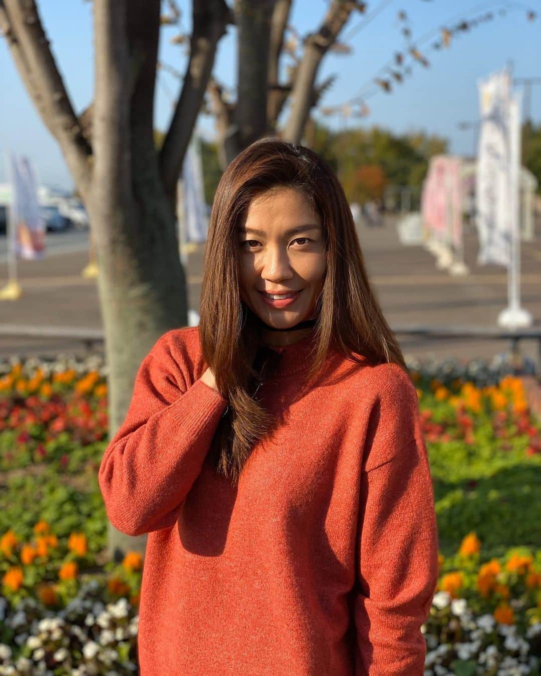 ヌットサラ・トムコムさんのインスタグラム写真 - (ヌットサラ・トムコムInstagram)「Life is colorful 🧡 📸 ออนนี่ #nootsara13」11月16日 9時55分 - nootsara13