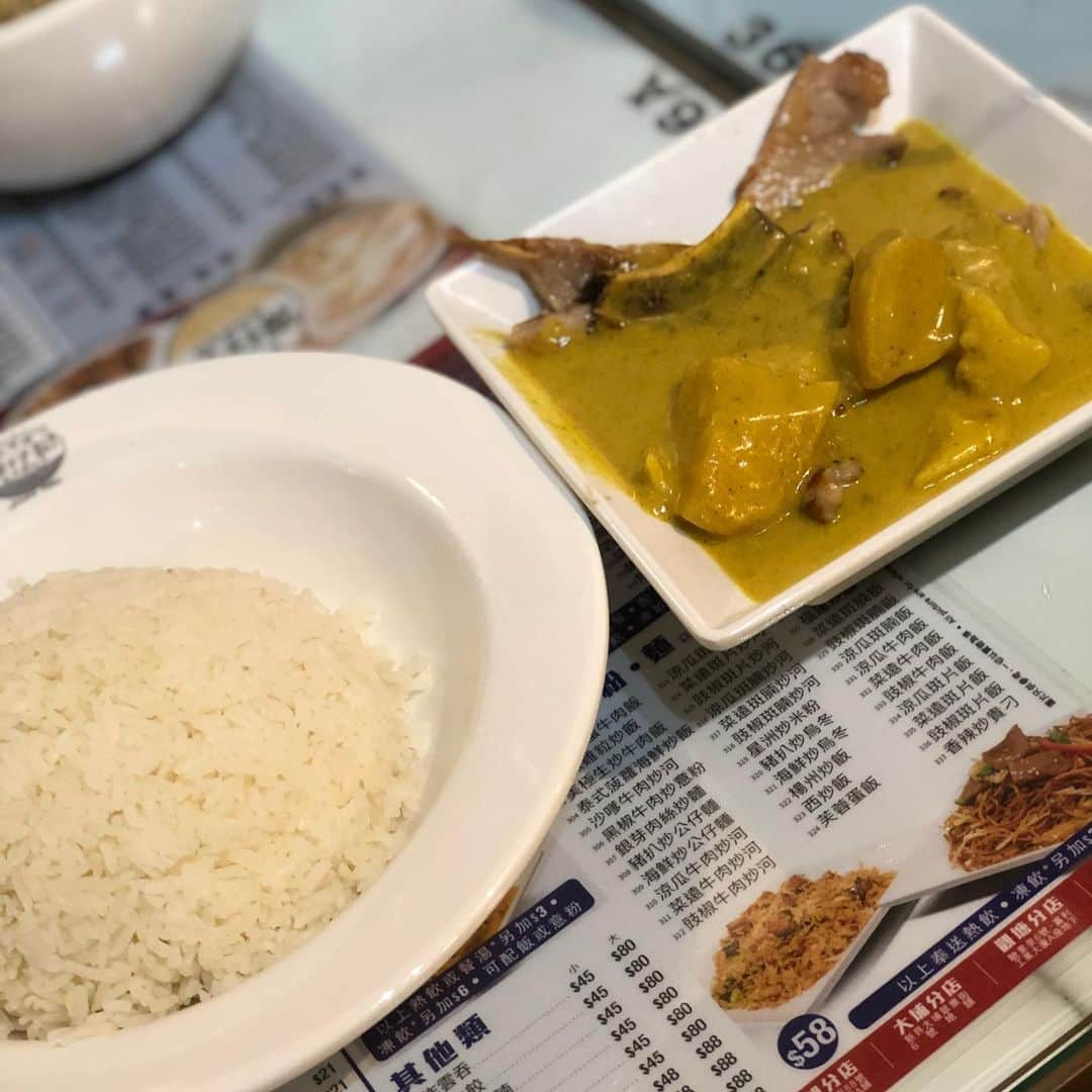ガリガリガリクソンさんのインスタグラム写真 - (ガリガリガリクソンInstagram)「香港・マカオで食べたカレー達です。 吉永小百合さんも喜ぶと思います。」11月16日 10時12分 - gg_galixon