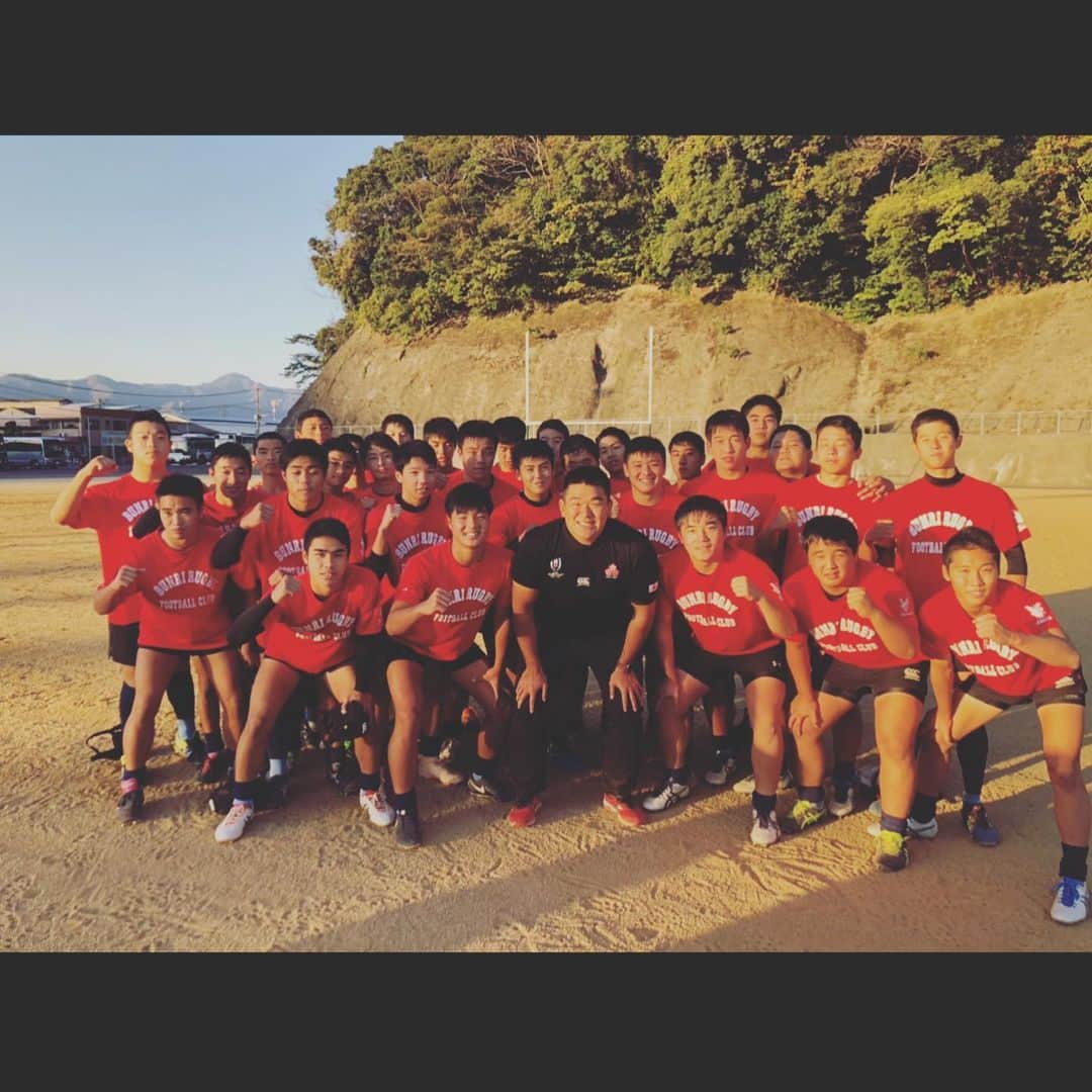 具智元のインスタグラム：「일본의 고향 오이타 사이키에 다녀왔습니다.  정말 다시한번 응원 받을수있도록 앞으로도 화이팅 하겠습니다.  日本の故郷の佐伯に行ってきました。 もう一回応援してもらえるように、これからも頑張ります。 #ラグビー  #大分  #佐伯市 #rugby #럭비」