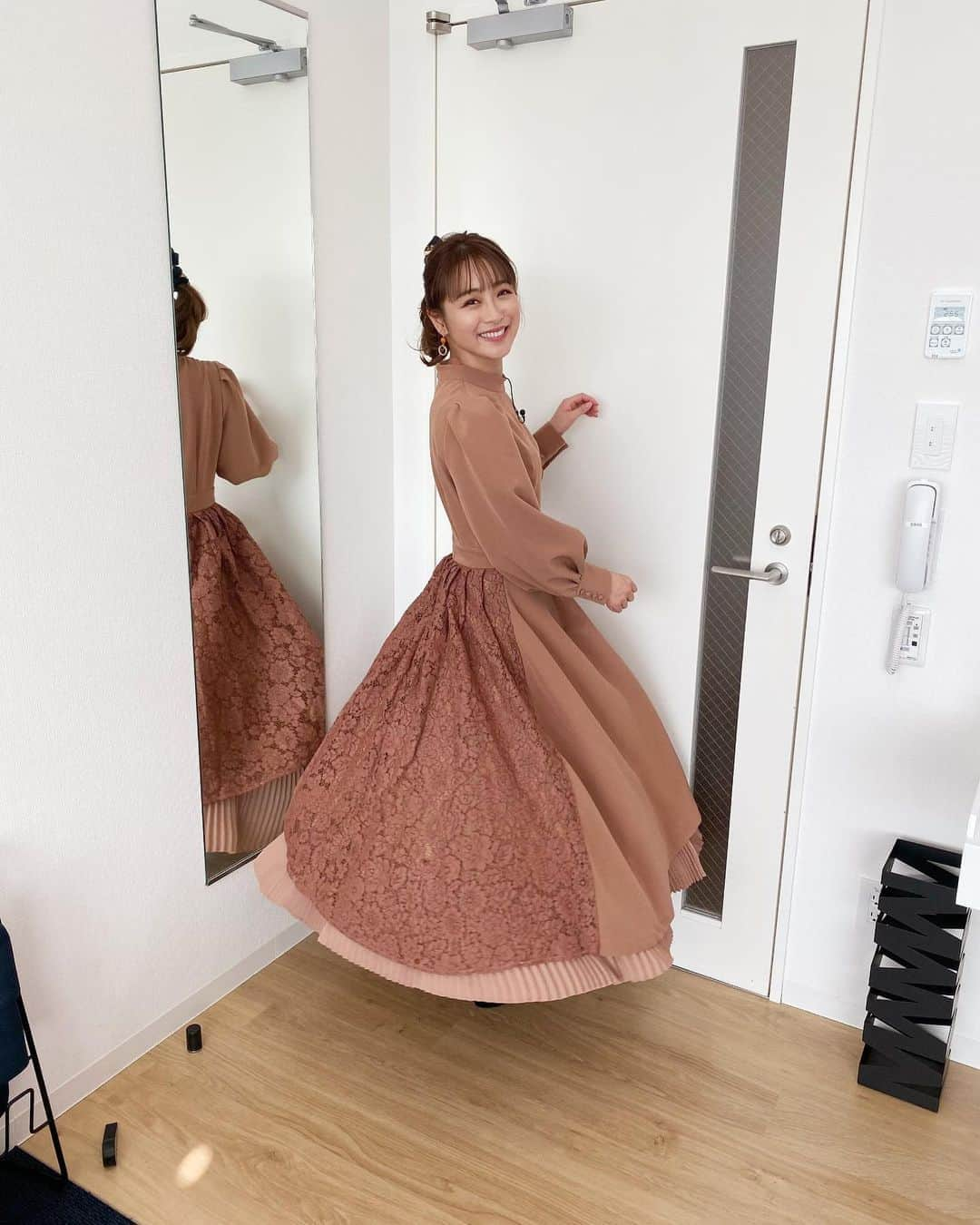 鈴木奈々さんのインスタグラム写真 - (鈴木奈々Instagram)「今日のコーデです♡♡♡ ワンピース→@eimyistoire_official あさパラ！生放送楽しかったです(^-^)！！ 見てくれたみなさん♡♡♡ ありがとうございました♡♡♡ #今日のコーデ #ワンピース」11月16日 12時19分 - nana_suzuki79