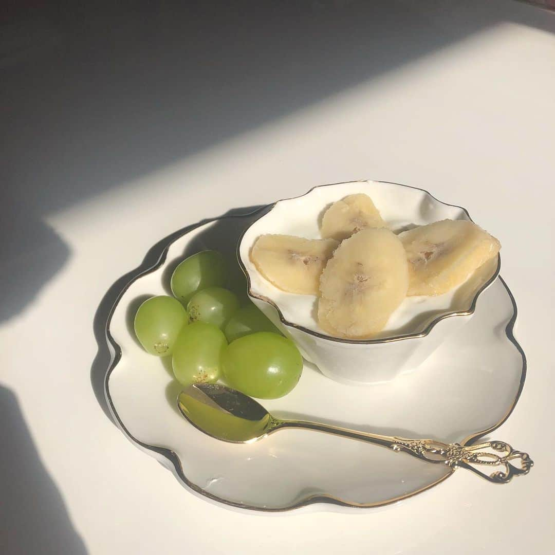 中嶋桃花さんのインスタグラム写真 - (中嶋桃花Instagram)「🍇🍌🥣」11月16日 12時38分 - momoka_nakajima