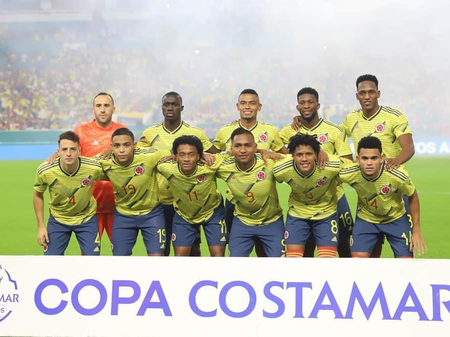 のインスタグラム：「Seguimos sumando 🇨🇴🇨🇴」