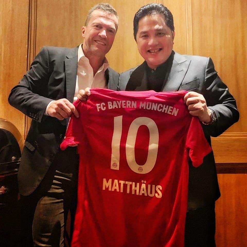 エリック・トヒルさんのインスタグラム写真 - (エリック・トヒルInstagram)「Last night dinner in Jakarta - Indonesia, with a Football legend, Lothar Matthäus.」11月16日 13時16分 - erickthohir