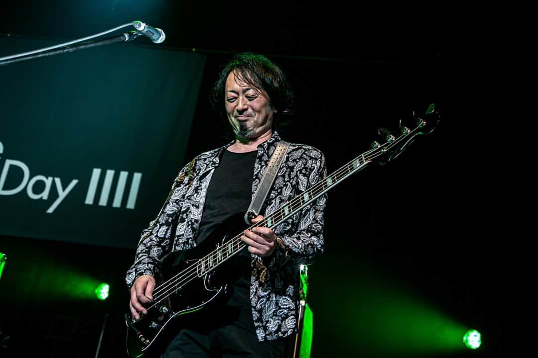 マイケルさんのインスタグラム写真 - (マイケルInstagram)「📷@sykdisco  ええ写真が沢山ありすぎて10枚絞りきれない  #thebassdaylive #ベースの日 #bassist #fender #sago #freedomcgr #allevacoppolo」11月16日 13時14分 - twin_turbo_mic
