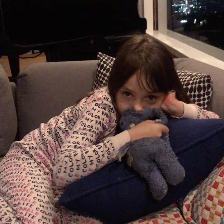 メアリー・マコーマックのインスタグラム：「Friday night with my girls.  Don’t sleep on Little House.」