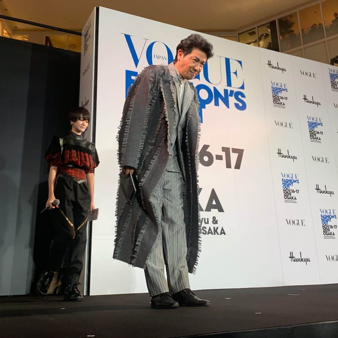 HANKYU.MODEさんのインスタグラム写真 - (HANKYU.MODEInstagram)「VOGUE FASHION'S NIGHT OUT 2019 OSAKA IN UMEDA HANKYU & HANKYU MEN'S OSAKA 11/16(土) 9階 祝祭広場 年に一度のショッピングの祭典「#FNO大阪」スタート！ #HANKYUMODE #FNO_OSAKA #FNOJP #別所哲也 #森星 #ちゃんみな #AMIAYA #中山咲月 #kemio」11月16日 14時08分 - hankyumode