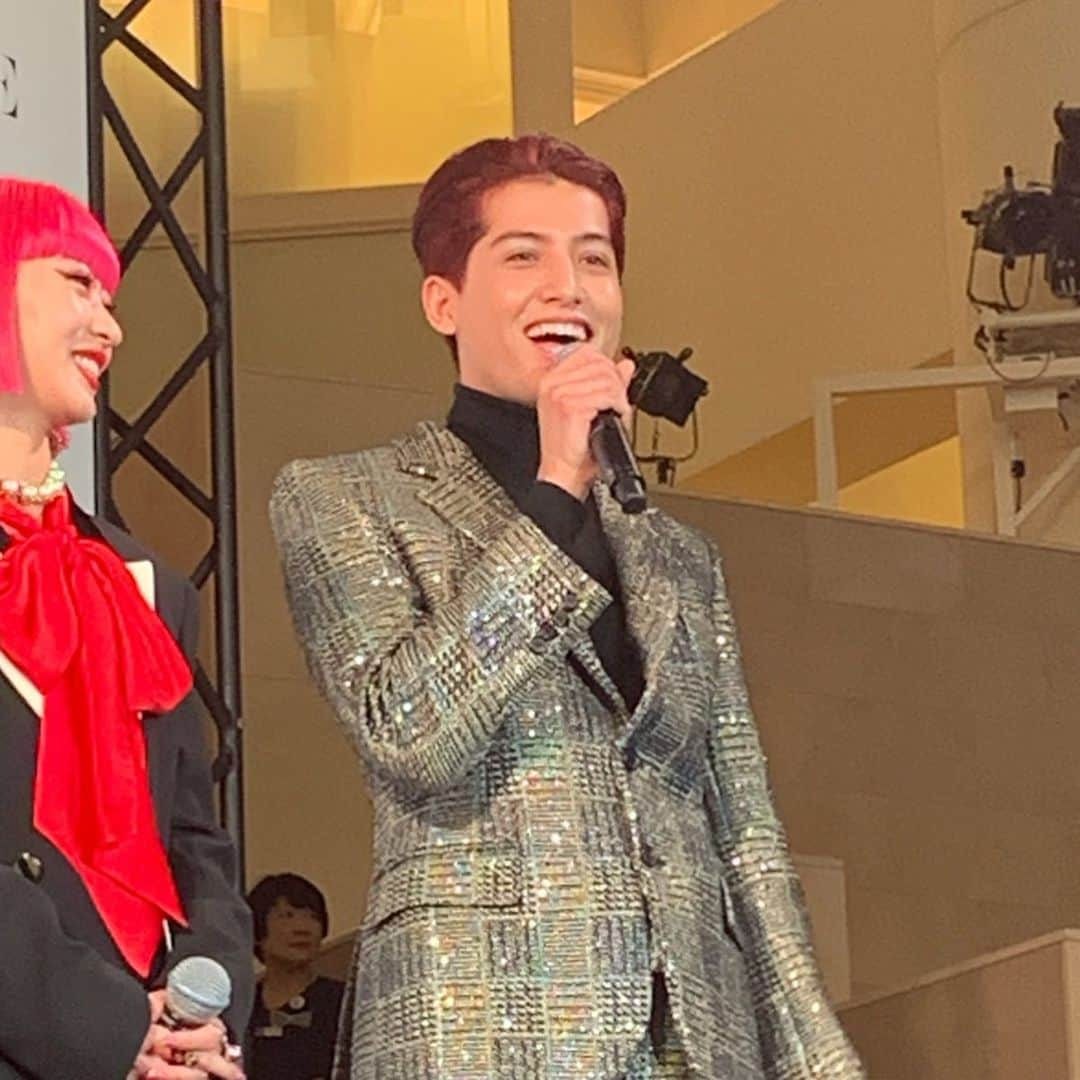 HANKYU.MODEさんのインスタグラム写真 - (HANKYU.MODEInstagram)「VOGUE FASHION'S NIGHT OUT 2019 OSAKA IN UMEDA HANKYU & HANKYU MEN'S OSAKA 11/16(土) 9階 祝祭広場 年に一度のショッピングの祭典「#FNO大阪」スタート！ #HANKYUMODE #FNO_OSAKA #FNOJP #別所哲也 #森星 #ちゃんみな #AMIAYA #中山咲月 #kemio」11月16日 14時08分 - hankyumode