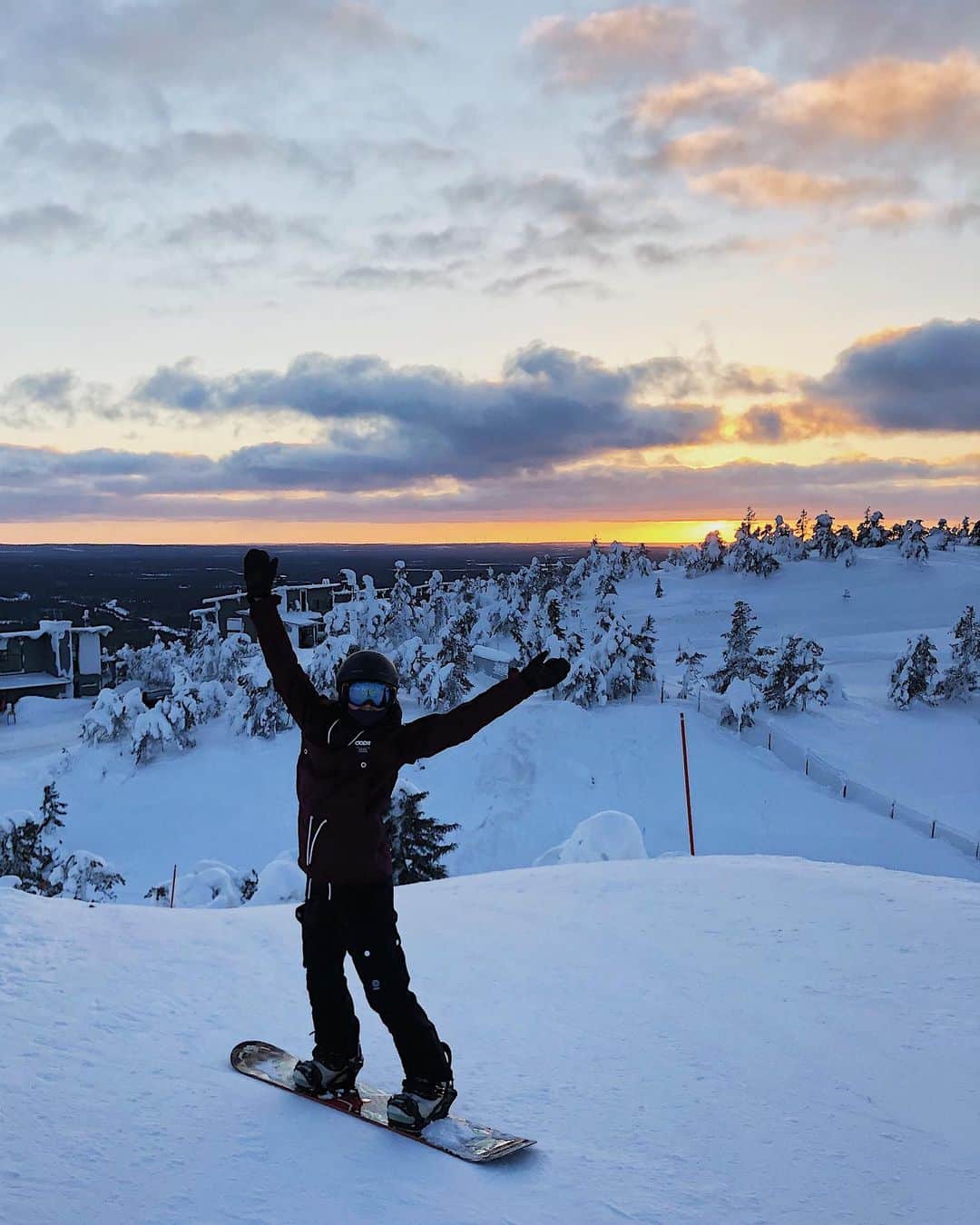 のインスタグラム：「💥PIKA-ARVONTA @goexpo_goexpowinter !💥🏂❄️ Haluutko käydä viikonloppuna Go Expo Winter messuilla? Nyt olis nopealle liput ojossa! Messuilla pääset oikeesti talviurheilemaan aidolla jäällä ja lumella, eli otapa vaikka luistimet messiin ja tuu luistelemaan mun kanssa!⛸🙌🏼 Oon tänään klo 12-13.30 jäällä, ja sen jälkeen 13.30-14.30 @eeroettala’n talk showssa GoShow -lavalla.  Tägää alle kaverisi kenen kanssa tulisit messuille, ja oot mukana arvonnassa! Arvon liput klo 12 eli oo nopea!💥❄️ . . #goexpowinter #arvonta」