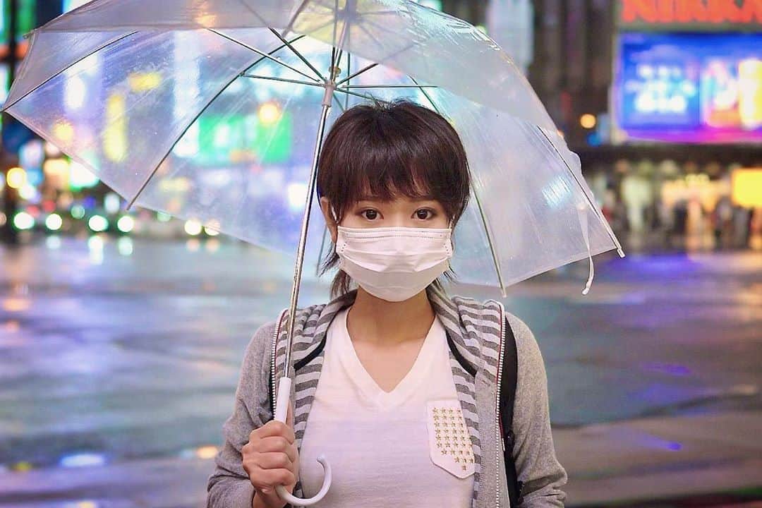 スーパーナブラのインスタグラム：「． ． 札幌でのわたしです ． さんまのお刺身が食べたかったのですが 当たり前すぎてか検索しても出てこない そんなわけで札幌の街をぶらりと歩いて さんまのお刺身を探してきました✨ ． 🍜おしらせ🍜 札幌での一夜をYouTubeに投稿しました YouTubeからスーパーナブラで検索か Instagramの自己紹介欄中のURLから みてもらえたらうれしいです💕 ． #北海道#札幌#すすきの#居酒屋#グルメ #黒部#風景#海#温泉#旅館#ホテル #グルメ#露天風呂#GW#車中泊#和食 #景色#釣り#ブラックバス#トロッコ #発見#おでかけ#女子旅#ツーリング#魚 #自然#釣り#釣りガール#YouTube#旅」