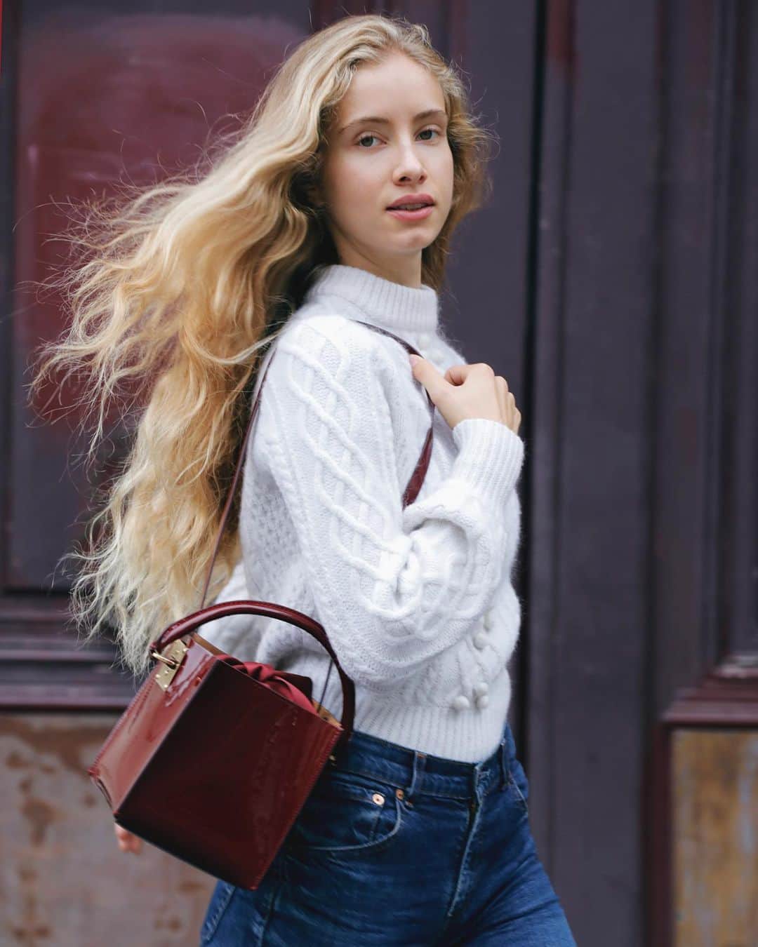 Sophie Hulmeのインスタグラム：「Walking into Winter like... explore small-scale Nano bags online ❤️」