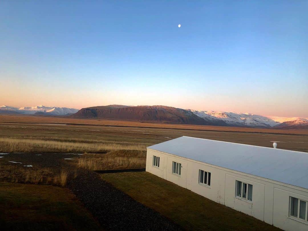 エドウィン・ホッジさんのインスタグラム写真 - (エドウィン・ホッジInstagram)「I love waking up to this view in the morning!! 🇮🇸」11月16日 18時52分 - chaoticsymphony