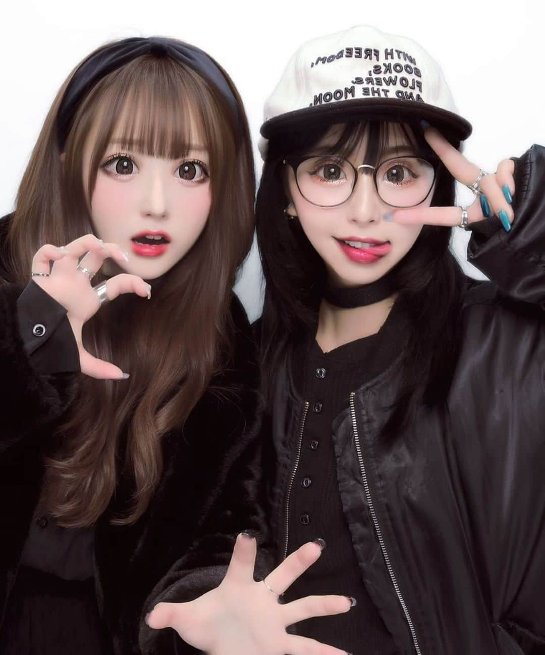 おもてちゃんのインスタグラム：「. 体調を崩していてSNSほったらかしだった〜 大人になってから熱出るとこんなにもつらいのね〜起き上がることもままならなくてひとりでは病院もいけなかったぴ👻 . 久々の浮上にちょまめろを貼ります」