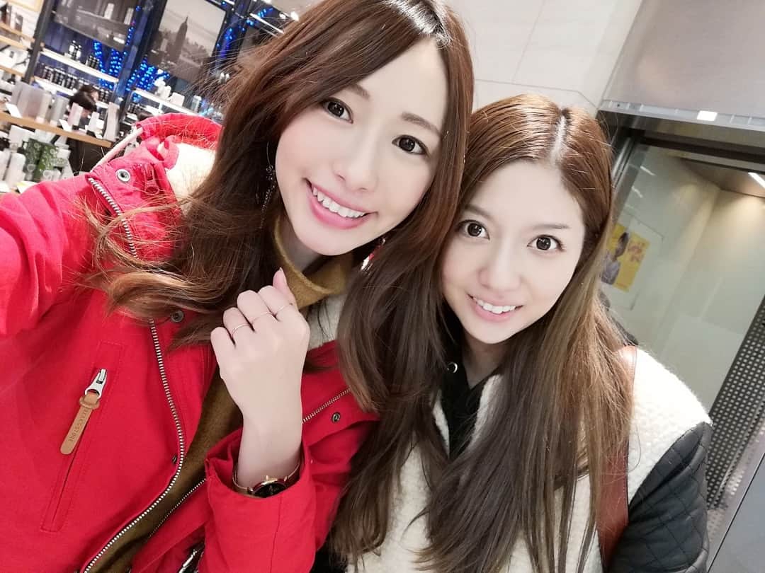 のインスタグラム：「控えめに言って すき。 * なんなら１番会ってるかも(笑)(笑) * 10年前は憧れの大先輩だったのに、、、」