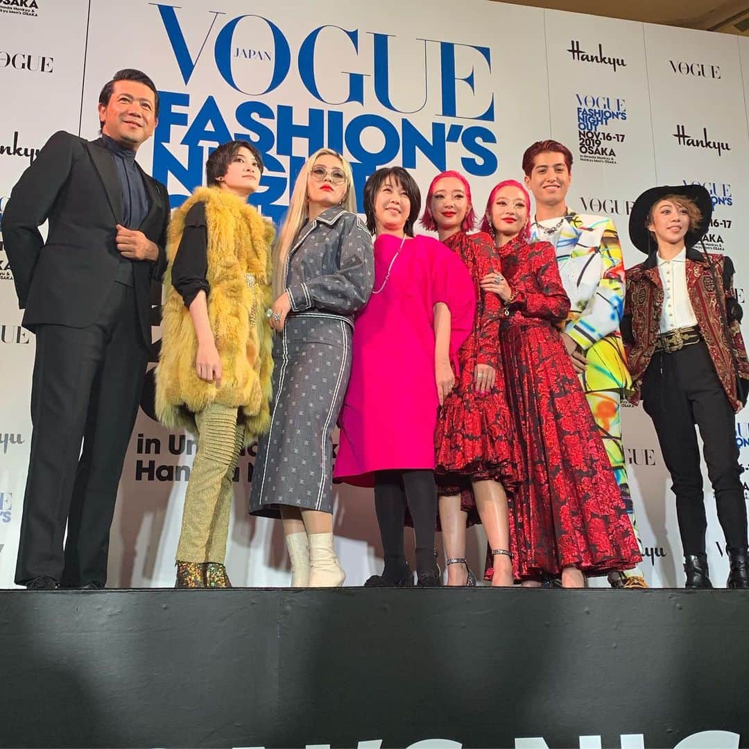 HANKYU.MODEさんのインスタグラム写真 - (HANKYU.MODEInstagram)「VOGUE FASHION'S NIGHT OUT 2019 OSAKA 明日も豪華ゲストのトークショーなどイベント盛り沢山！ご来店をお待ちしております。 #HANKYUMODE #FNO_OSAKA #FNOJP」11月16日 19時21分 - hankyumode