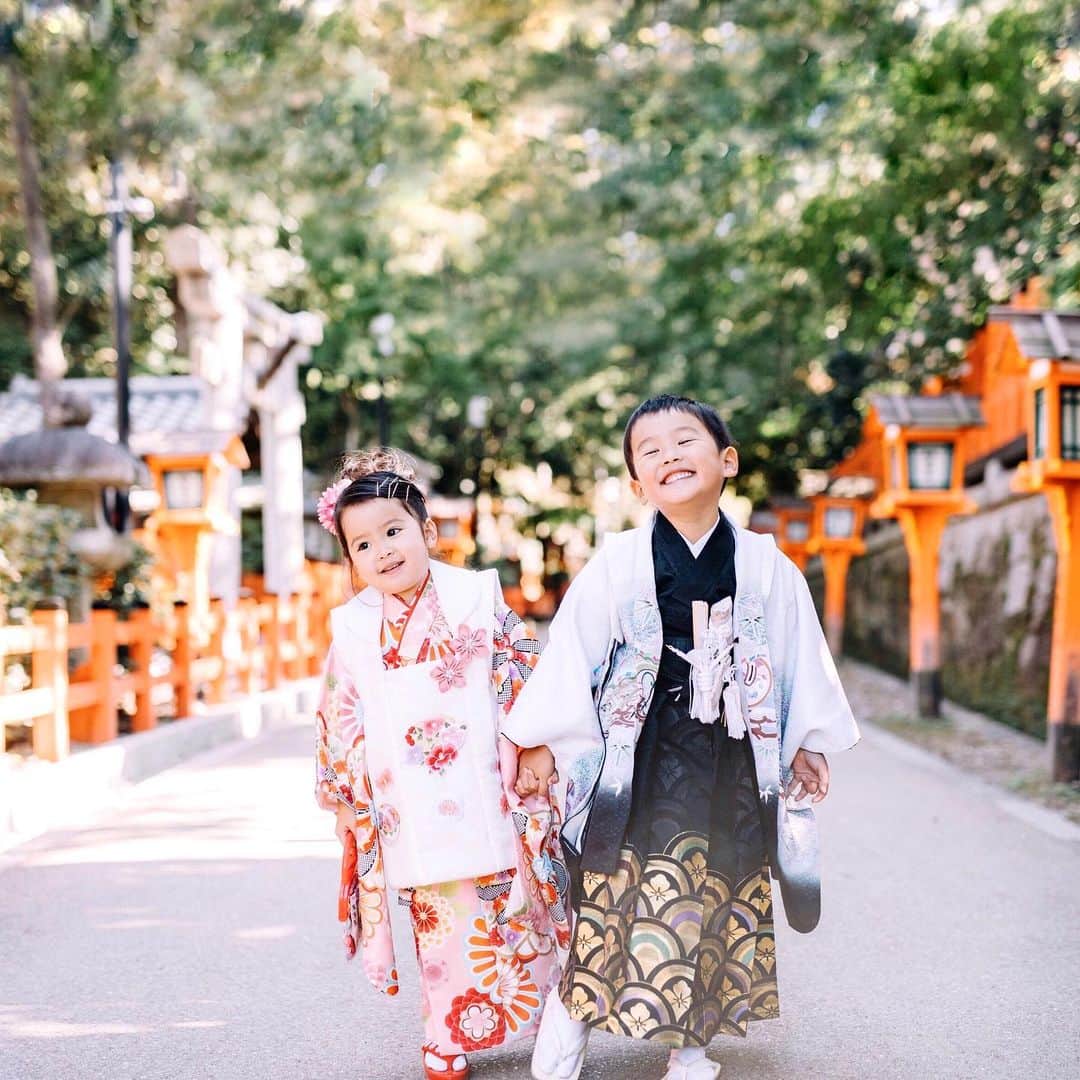 のインスタグラム：「﻿ ﻿ ハレの日﻿ ﻿ ﻿ おめでとう🕊🌿﻿ ﻿ ﻿ #fuka_familyphoto﻿」