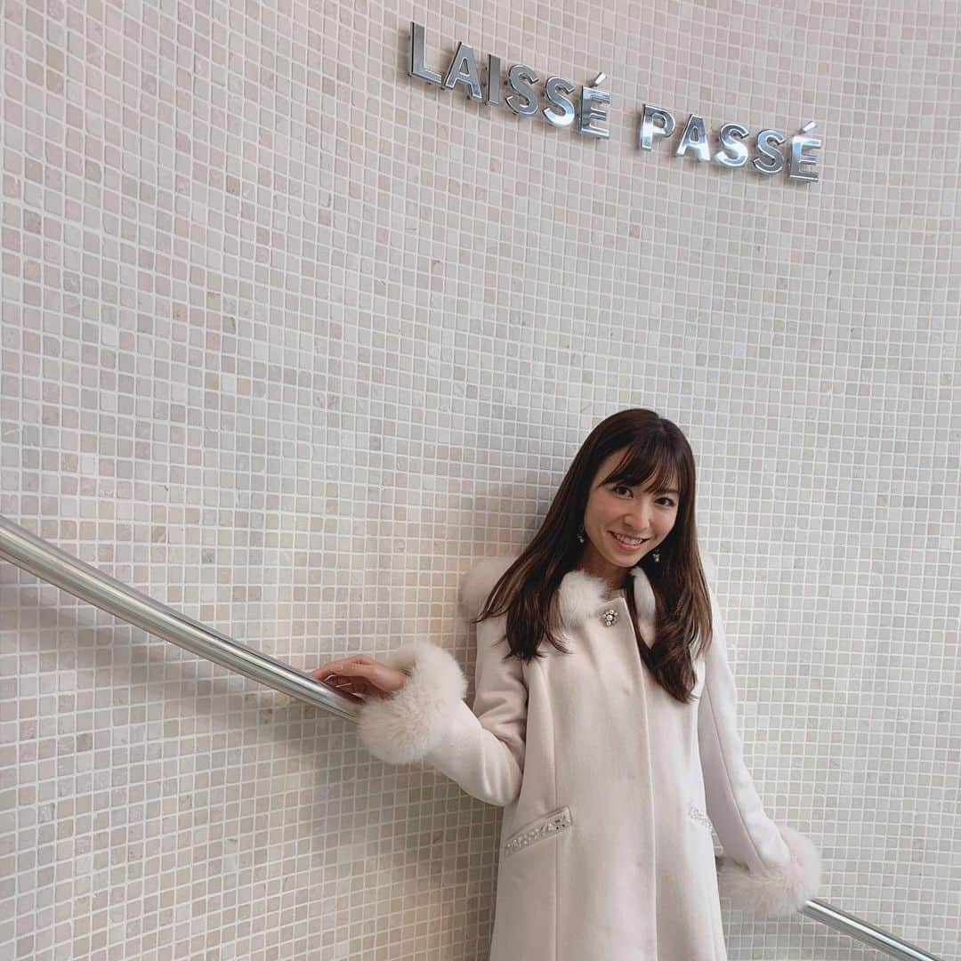 高沢奈苗さんのインスタグラム写真 - (高沢奈苗Instagram)「. @laisse_passe  @debutdefiore の展示会へ🌸 . 今年はもう11月だって言うのに暖かいから、来春物なのに今これ着たい！と思える服がいっぱい😛💛 . 淡いパステルカラーが好きな私は春物のお洋服が大好きなんです🥰 . . 届くの楽しみ💖 . . . #laissepasse #debutdefiore #レッセパッセ #デビュードフィオレ #春物ファッション #レディースファッション #アパレル #花柄スカート」11月16日 19時55分 - nanaetakasawa