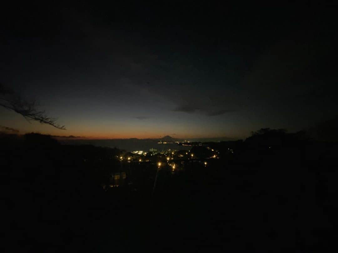 佐藤魁のインスタグラム：「. . . . shits back in a week🌅❤️ #visualise」