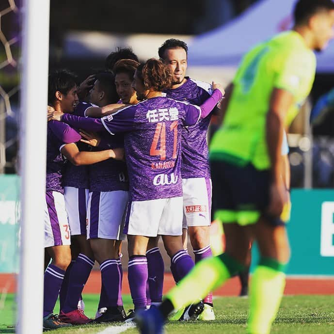 京都サンガF.C.さんのインスタグラム写真 - (京都サンガF.C.Instagram)「. 2019明治安田J2リーグ第41節 📅11月16日（土）14:04 🏟️たけびし 🆚京都1️⃣-0️⃣千葉 ⚽️ #仙頭啓矢 #sanga #京都サンガ #TEAM京都 #闘紫」11月16日 20時17分 - kyotosanga_official