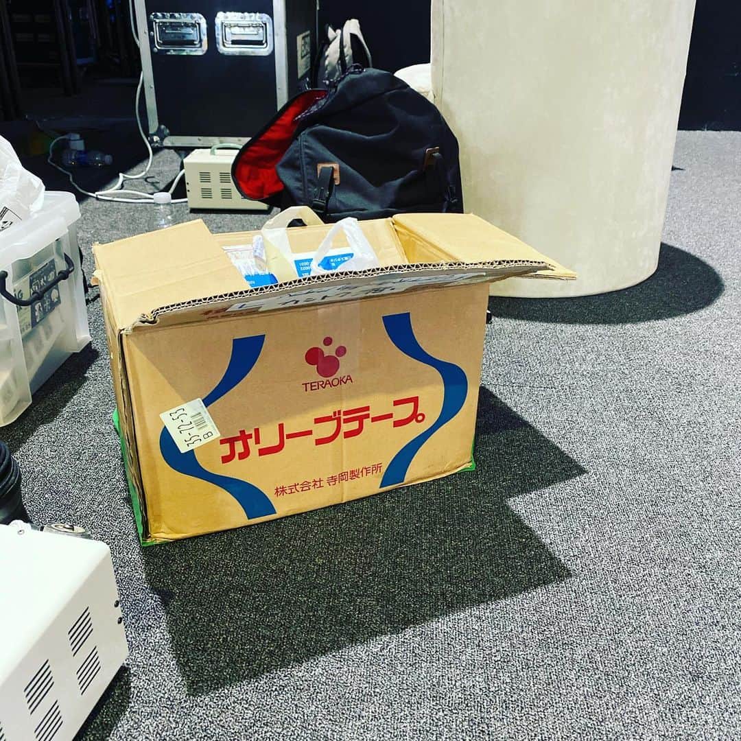 三吉ツカサのインスタグラム：「世界のテラオカ #旅するガムテ #サウジアラビア」