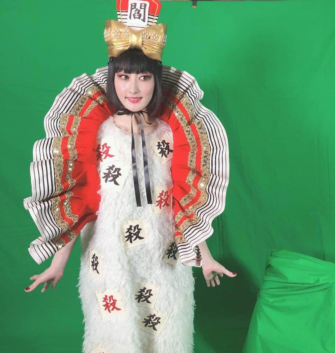 鳥居みゆきさんのインスタグラム写真 - (鳥居みゆきInstagram)「今日ピンク映画 舞台挨拶おじゃましました 上野オークラ劇場で11/21までやってるよ 「童貞幽霊  あの世の果てでイキまくれ！」 こう見えて閻魔様役です #童貞幽霊」11月16日 20時40分 - toriimiyukitorii