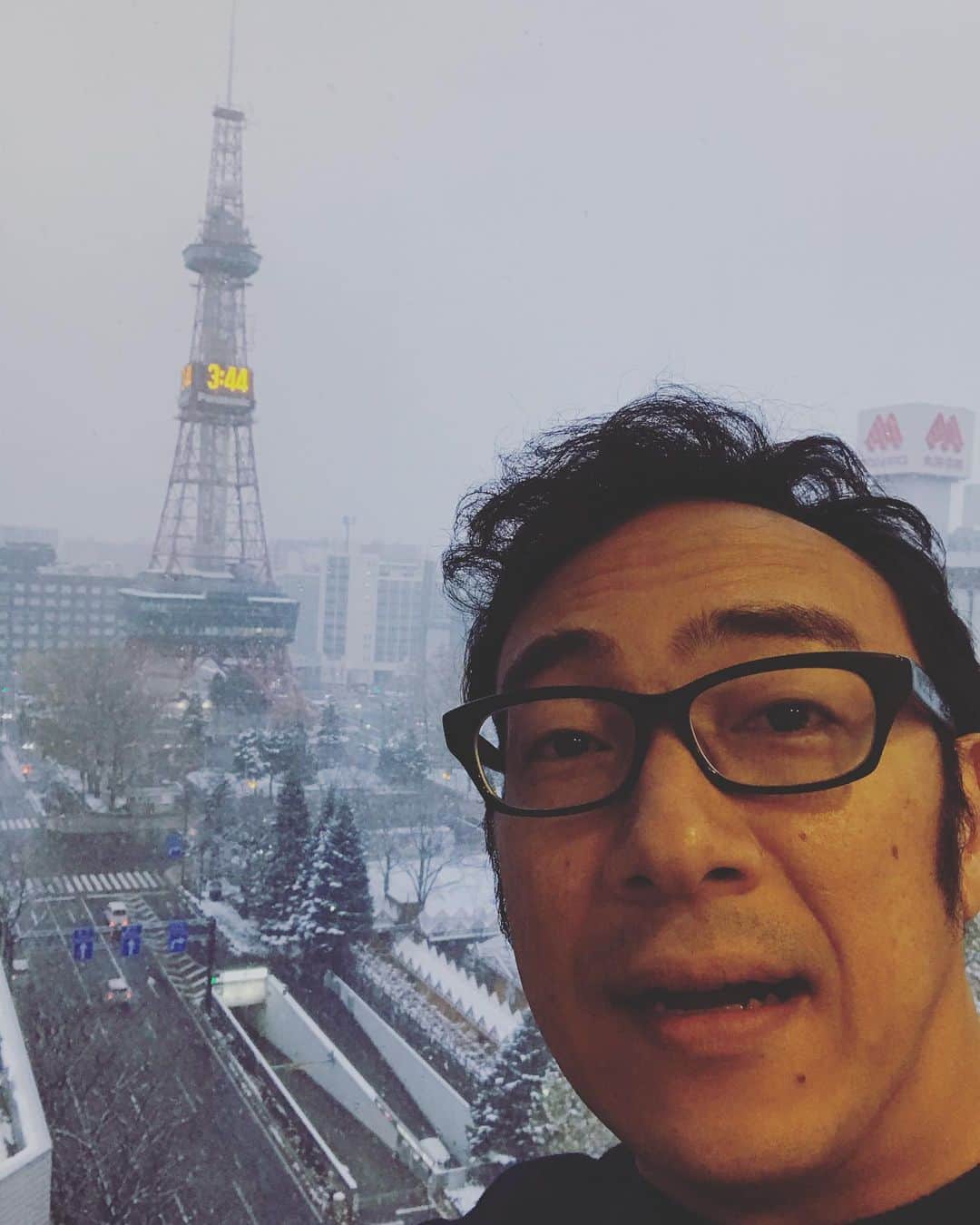 角田晃広さんのインスタグラム写真 - (角田晃広Instagram)「北海道公演終了！ 本日2公演でした。雪の中ありがとうございましたー。  #東京03#人間味風#次は南足柄！」11月16日 20時54分 - akihiro_kakuta