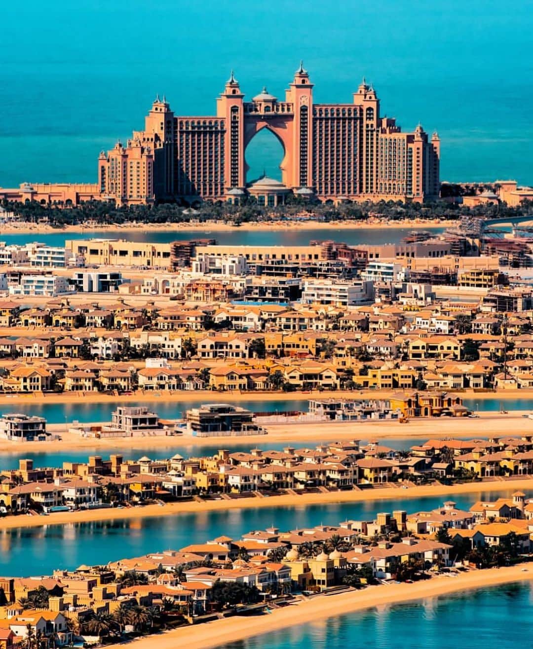ドバイのインスタグラム：「Atlantis the Palm Jumierah #Dubai 📷:@alphaspotting」