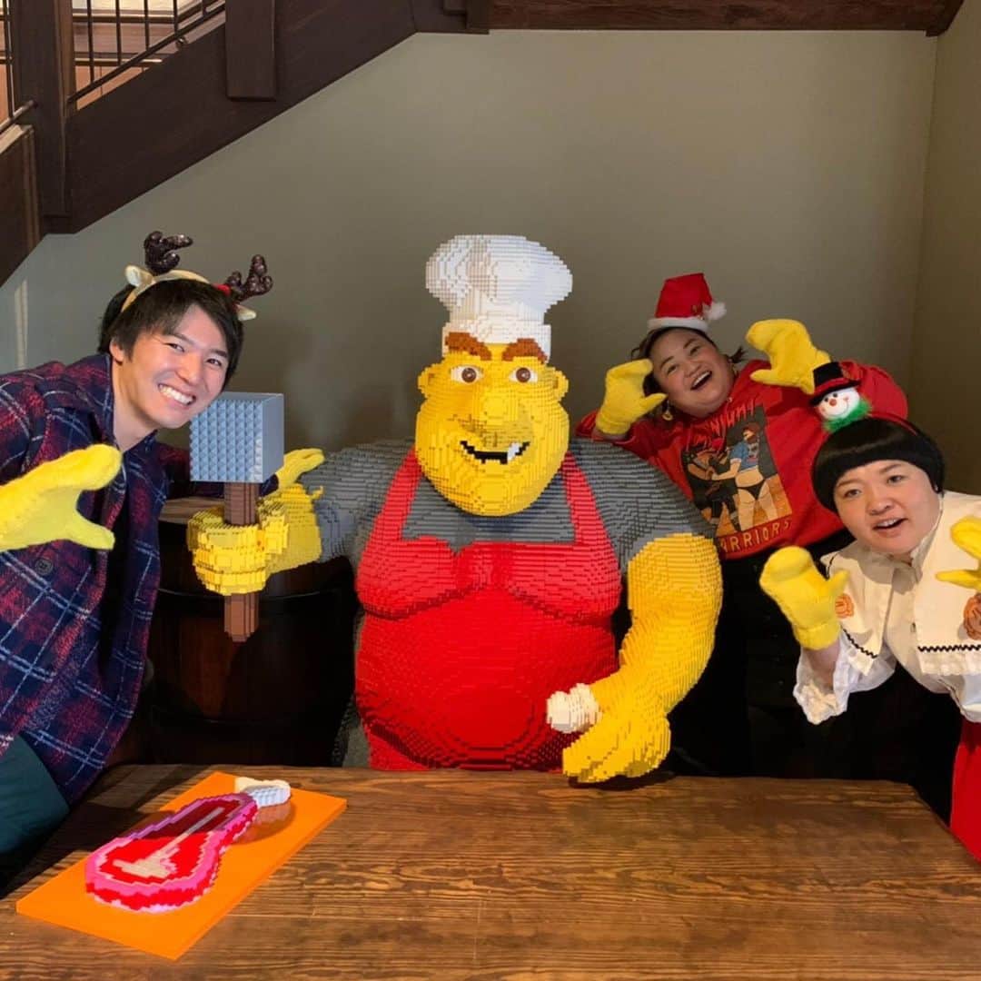 おかずクラブさんのインスタグラム写真 - (おかずクラブInstagram)「ゆいPです！  先日、デルサタロケで濱田アナとレゴランドジャパンに行ってきました！！！ めちゃくちゃカラフルで可愛くて楽しかったです！！！ レゴっぽい体型のおかげでレゴと写真撮っても馴染みました〜  #レゴランドジャパン  #レゴ #デルサタ」11月16日 21時17分 - okazu_club
