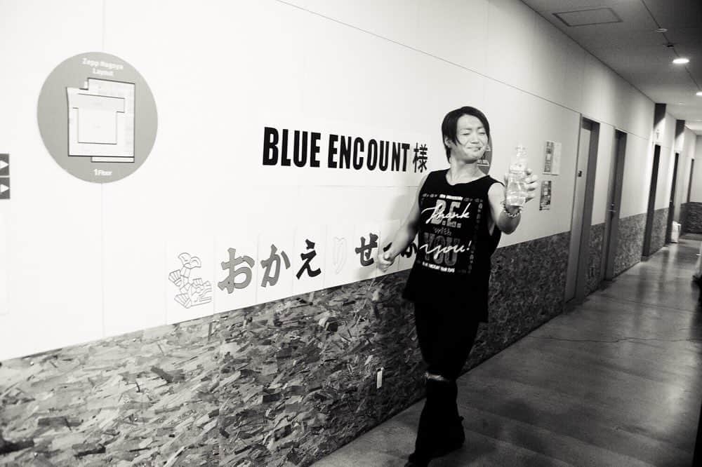 辻村勇太さんのインスタグラム写真 - (辻村勇太Instagram)「BLUE ENCOUNT TOUR2019「B.E. with YOU」 @ Zepp Nagoya day1.2  #blueencount #bassist #ありがとうね #やっぱひつまぶしうまし #おつとぅーっす」11月16日 21時26分 - yuuta.tsujimura