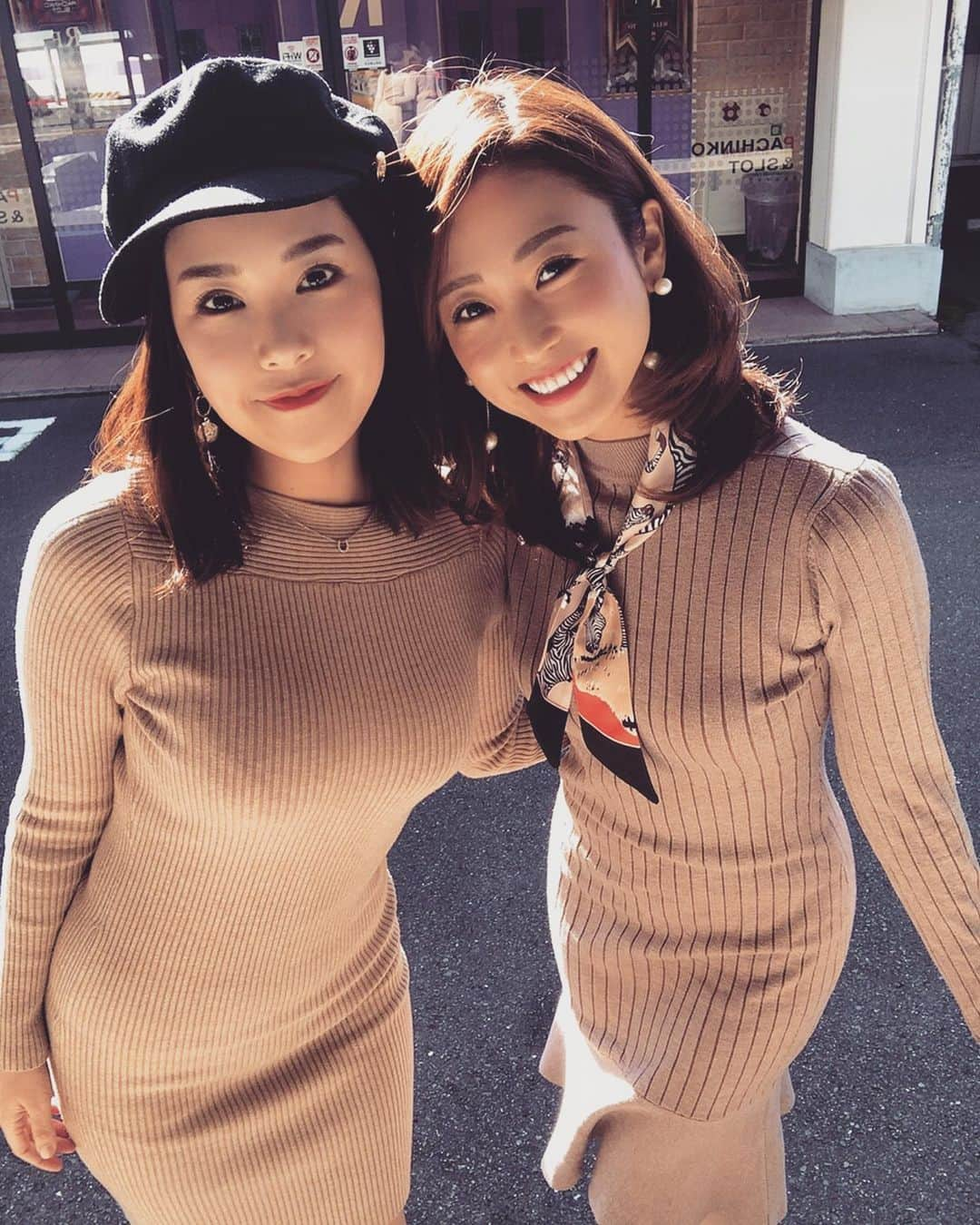 柚月めいさんのインスタグラム写真 - (柚月めいInstagram)「. うっちーとW来店🥺🌈 ひたすらほっこりしたしずっと前向きな気持ちになれた💕 そしてずっと笑ってたw . . . #イメージガール#イベント#京都 #タイトワンピ#オソロ#双子#code#sexy#おしり#sexy#ootd#fashion#pic#photo#グラビア#follw#instagood#japan#style#body #柚月めい」11月16日 21時33分 - meimei.yuzu