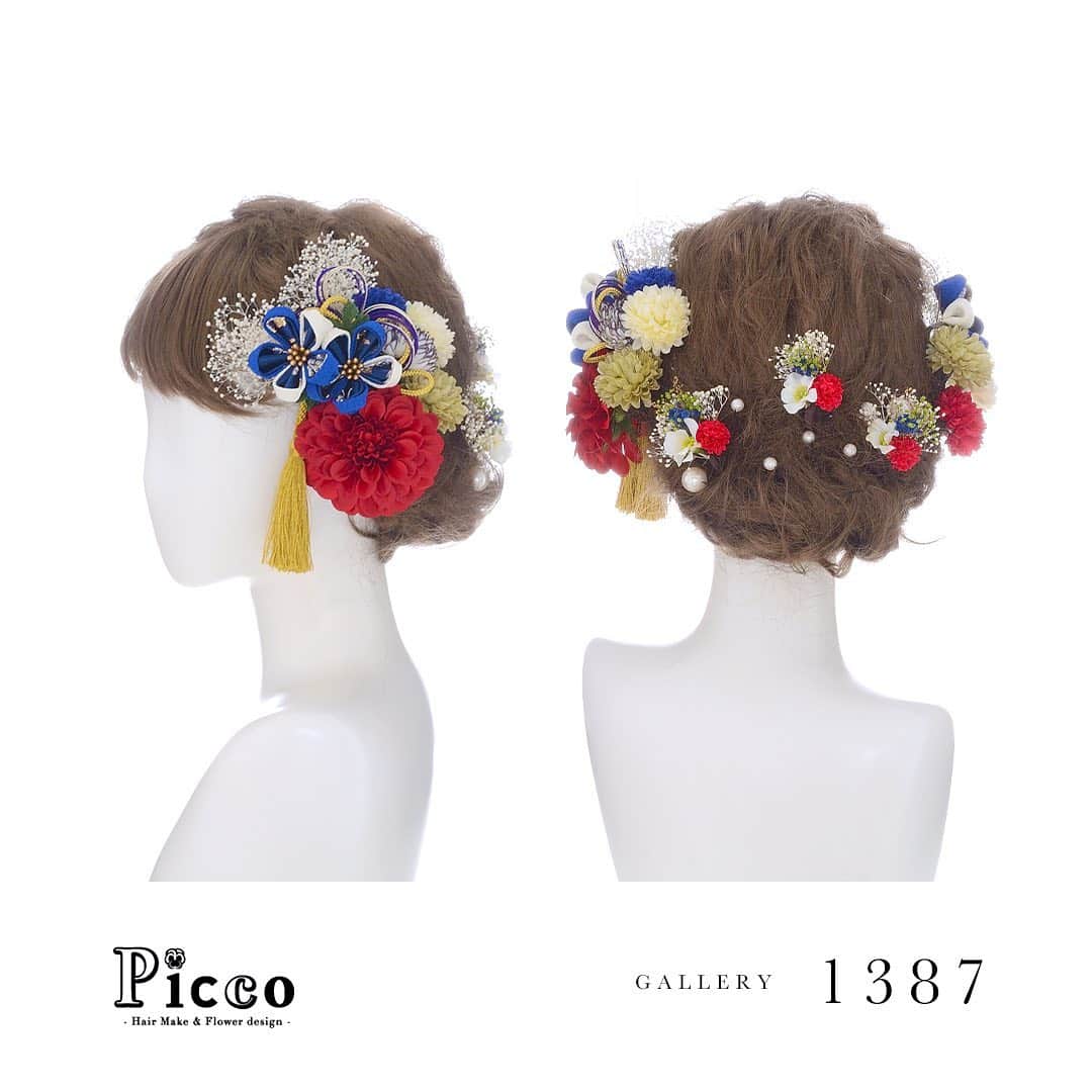 髪飾りの『Picco（ピッコ）』さんのインスタグラム写真 - (髪飾りの『Picco（ピッコ）』Instagram)「﻿ ﻿ ﻿ 🌸 Gallery 1387 🌸﻿ ﻿ ﻿ 【 #成人式　#髪飾り 】﻿ ﻿ ﻿ #Picco #オーダーメイド髪飾り #振袖ヘア #成人式ヘア﻿ ﻿ 水引アクセントの青のつまみ細工飾りと鮮やかレッドのダリアをメインに、振袖柄からセレクトしたカラーのマムとかすみ草で盛り付けました💙❤️💚﻿ 耳元にはタッセルを添えて、バックにはパール＆小花を散りばめた、しっかり和スタイルに仕上げました😍💕﻿ ﻿ ﻿ #ブルー﻿ #丸つまみ﻿ #つまみ細工﻿ #タッセル﻿ #成人式髪型﻿ ﻿ デザイナー @mkmk1109﻿ ﻿ ﻿ #アーティフィシャルフラワー #ヘアアクセサリー #花飾り #造花　﻿  #ドライフラワー #和装﻿ ﻿ #ちりめん細工 #組紐 #成人式前撮り #ダリア #水引﻿ ﻿ #ヘアスタイル #かすみ草 #二十歳 #振袖　#👘﻿ #袴 #着物﻿」11月16日 22時13分 - picco.flower