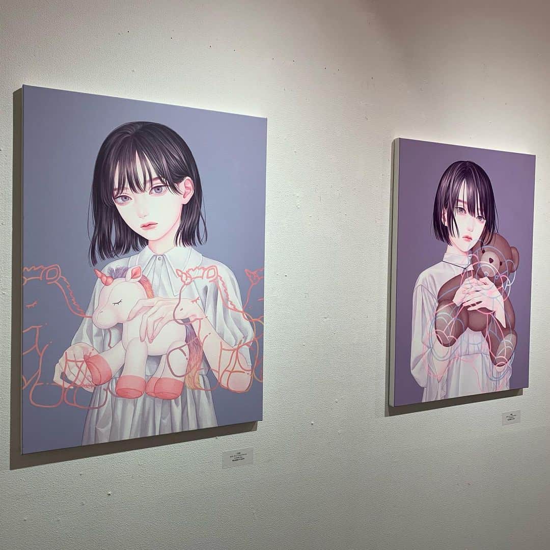 紺野真弓のインスタグラム：「My solo exhibition was started today! #acrylicpainting #acryliconcanvas #art #mayumikonno」