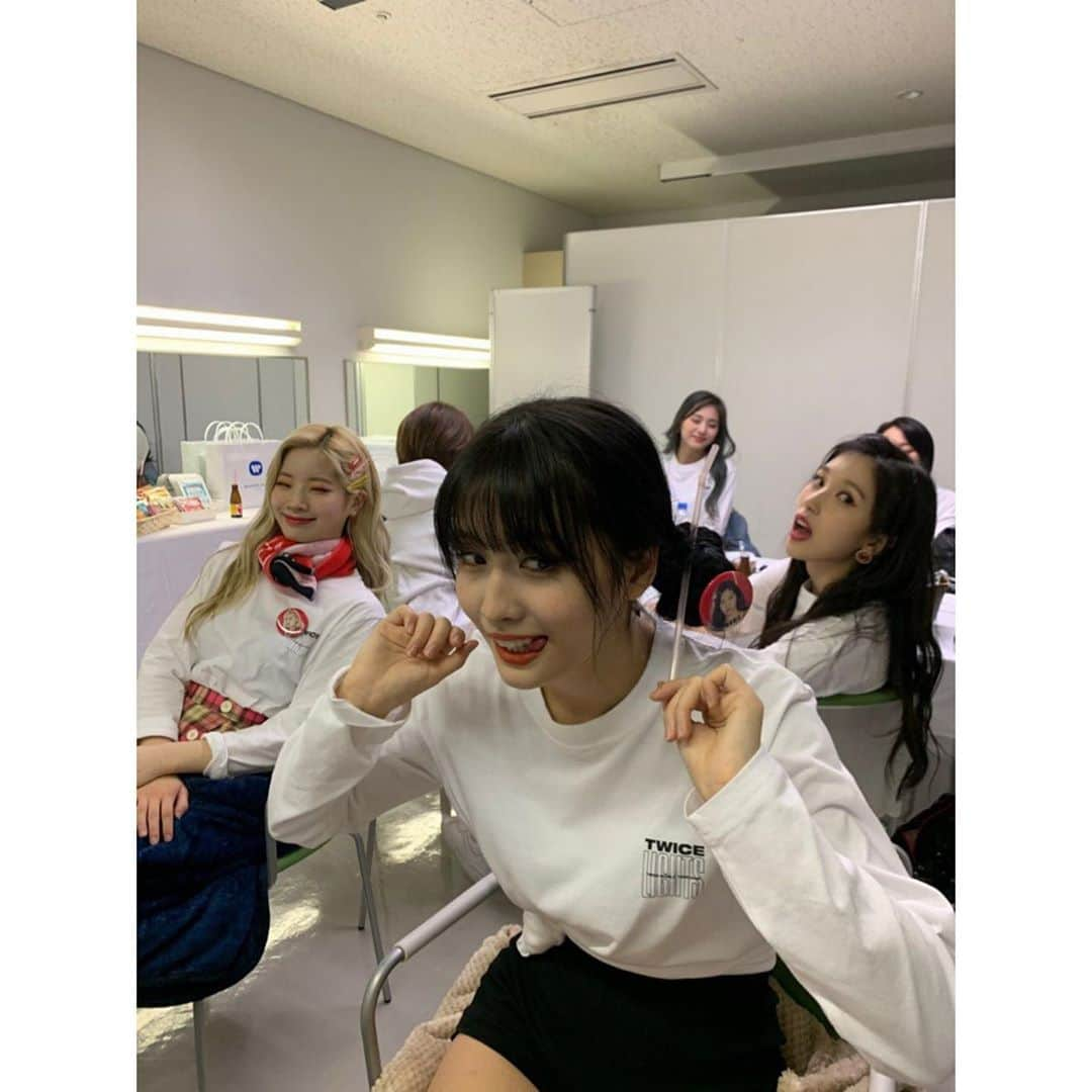 TWICEさんのインスタグラム写真 - (TWICEInstagram)「MiMoMiMo🚑💜」11月16日 22時26分 - twicetagram