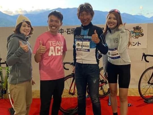 浅利そのみさんのインスタグラム写真 - (浅利そのみInstagram)「朝から打ち上げまで、ずっと笑っていた1日。コースもゲストライダーもスタッフもエイドも最高！トークショーも笑いまくりで司会していたのか？（笑）あしたも楽しみっ！ #南アルプスロングライド　 #白州韮崎ステージ #プチ南アルプスステージ #小学生ポタリング #ツールド富士川ステージ #チャリたぬ　 #サイクル天国やまなし  #今中大介 #石垣美帆 #エース栗原 #フリーアナウンサー #浅利そのみ #司会 #MC  #あしたは4時半起きだぁ」11月16日 22時24分 - asarisonomi