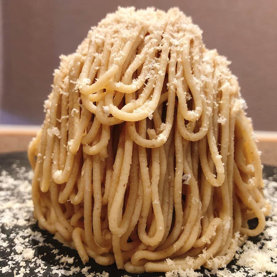 里井真由美のグルメインスタ