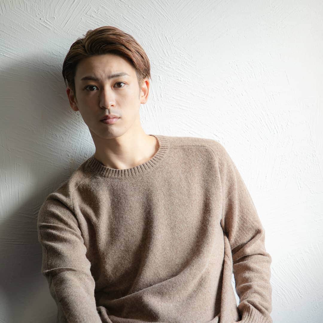 塩田康平のインスタグラム：「Photo by @tommydaidai  #studioshoot #髪伸びてきた記念 #塩田康平 #shooting」