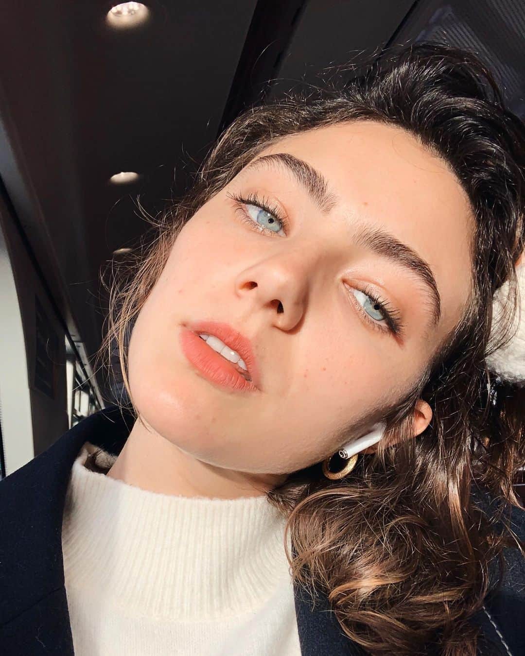 Amelia Zadroのインスタグラム：「Get da front seat get da good light」