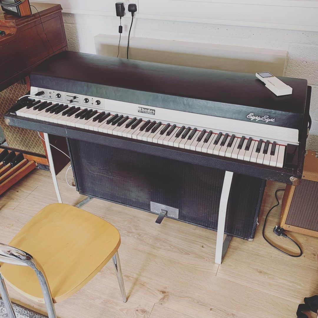 ピート・タウンゼントさんのインスタグラム写真 - (ピート・タウンゼントInstagram)「Hi-fi digital. Lo-fi cassette. Sir Peter Blake. Guitars. Keys. Stuff. How the new album was written and packaged. So excited about the drop on December 6th. I’m having a party. Might make some of it a live Instagram event. Got nothing to prove any more. . . . . . #officialthewho #polydorrecords #who #sirpeterblake #protools12 #fenderrhodes #realdrums #yamahaorgan #lowreyorgan #christmasalbum」11月16日 23時11分 - yaggerdang