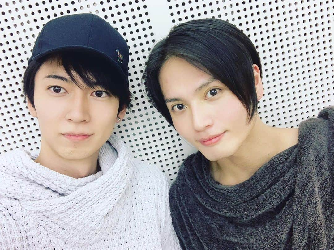 友常勇気さんのインスタグラム写真 - (友常勇気Instagram)「Finished. Thank you for coming. I'll do my best tomorrow,too. #信長の野望 #本日も #ご来場ありがとう御座いました #明日も #闘い抜きます #友常勇気 #鮎川太陽  #来てくれました」11月16日 23時17分 - yuki_tomotsune