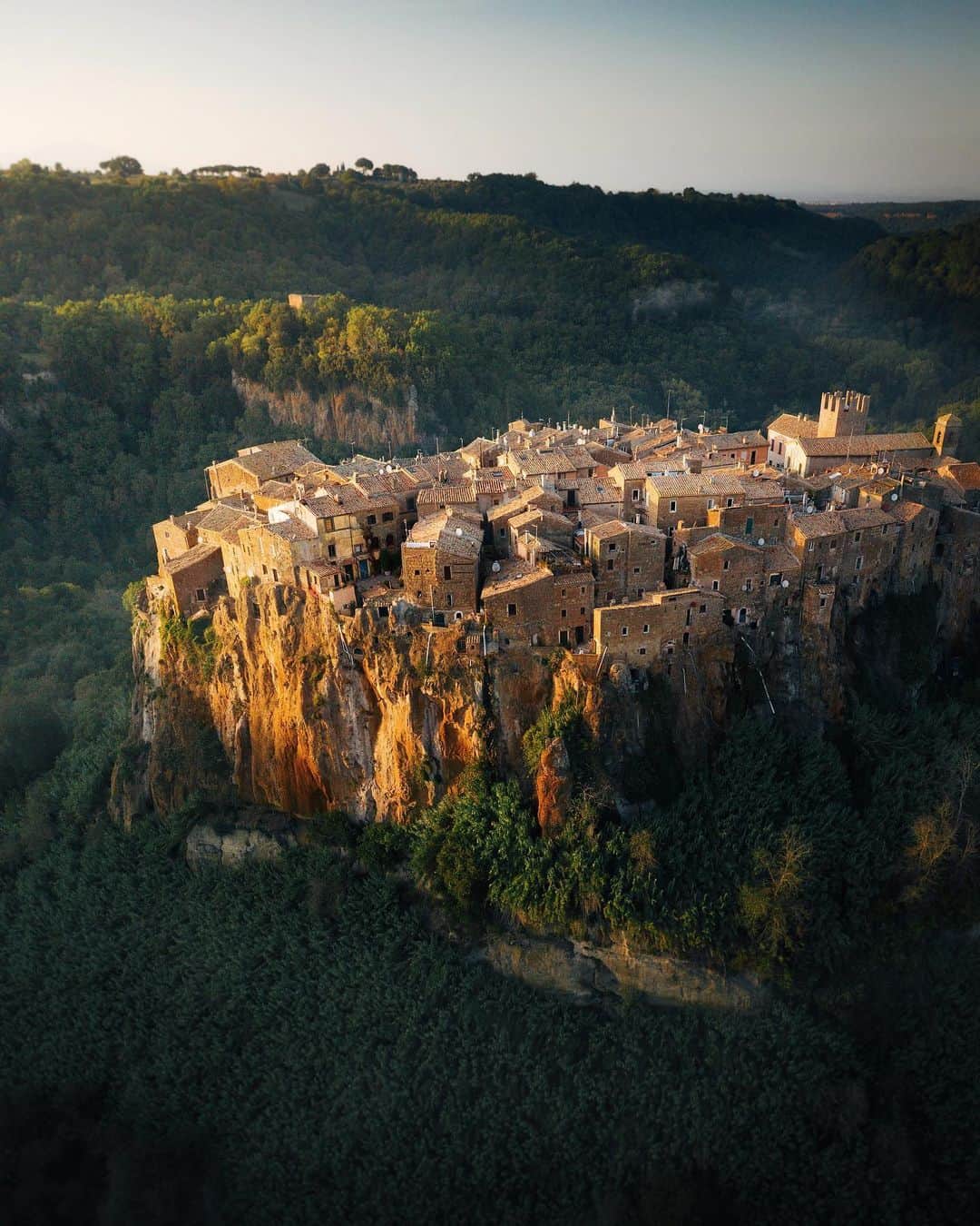 Simone Bramanteのインスタグラム：「{ Trees, Trees Everywhere } • Treja valley, where Calcata has been built more than 1300 years ago, is an excellent example of how protected areas create a living and time-resistant environment.  Thanks again to all e-friends who asked me questions about this dream place. #whatitalyis」