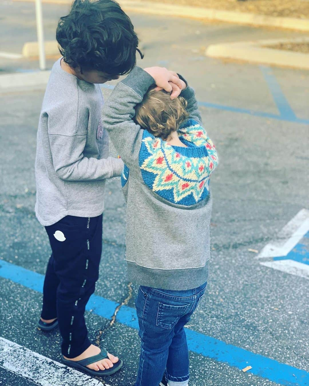 ジョーダナ・ブリュースターさんのインスタグラム写真 - (ジョーダナ・ブリュースターInstagram)「Bros ⭐️⭐️」11月17日 0時30分 - jordanabrewster